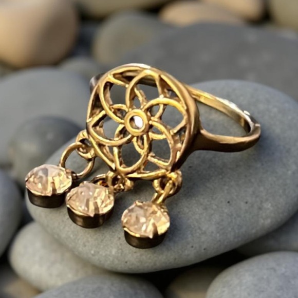 Whimsical Gold Plated Dream Catcher Medallion Crystal Rhinestone Dangle Ring - Picture 3 of 11